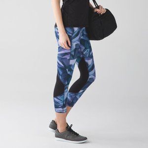 💖 Lululemon Pace Rival Crop in Pretty Prism Multi